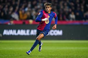 AG官网-范博梅尔：这话很危险，但我想亚马尔以其方式比同龄的梅西更出色